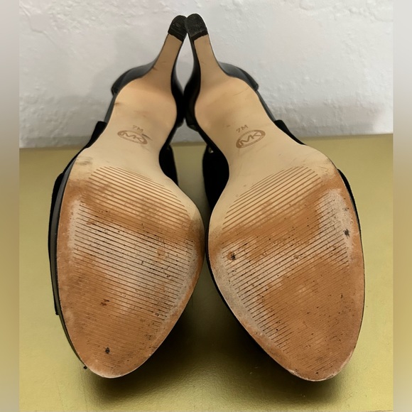 Michael Michael Kors Isabelle 5” heel and open toe / - Picture 6 of 6